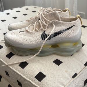 NWT & Box: Nike Air Max Scorpion Chenille Flyknit Sneakers